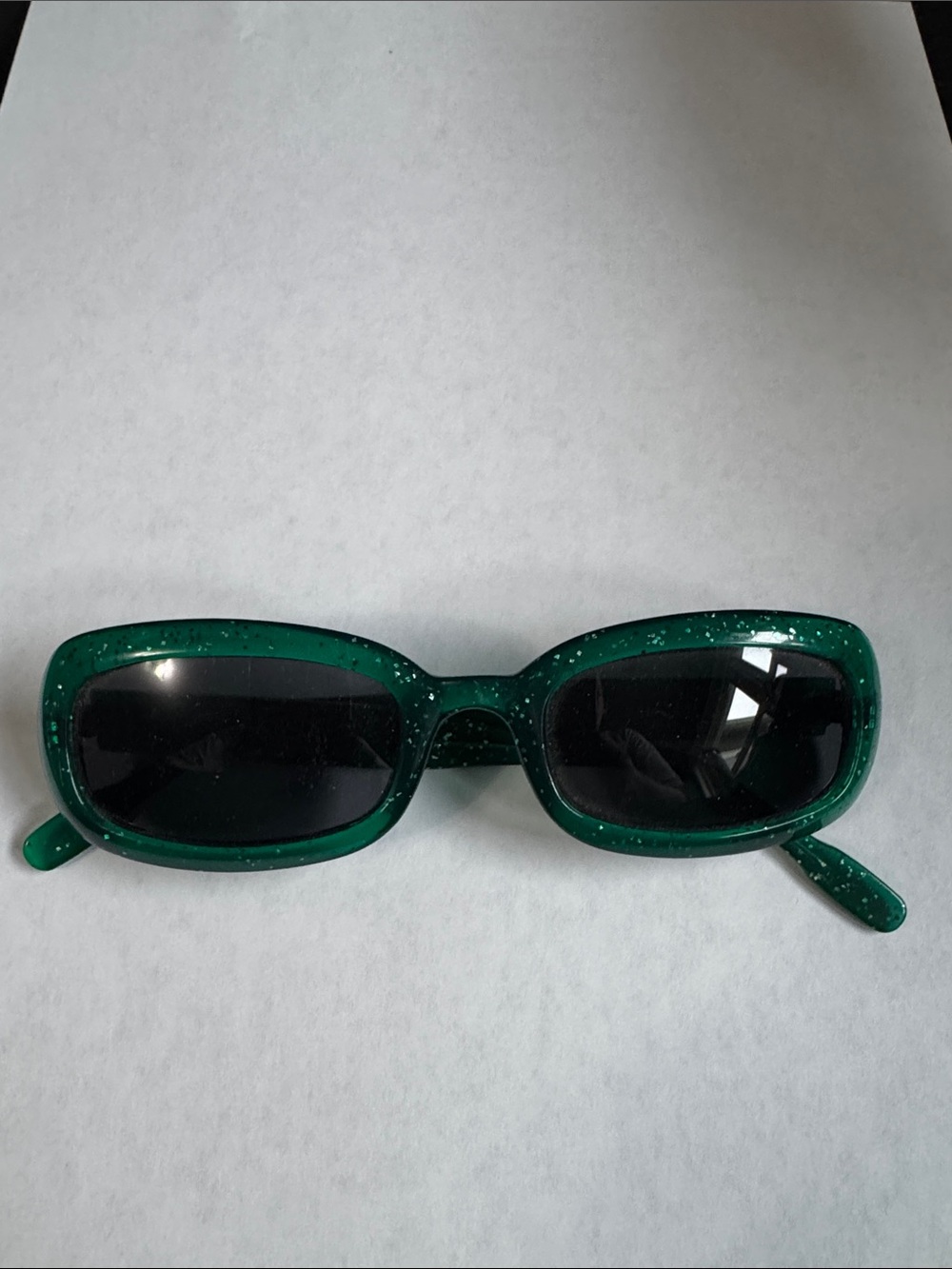 Steve Madden vintage 90s green glitter plastic sunglasses horizontal oval frames